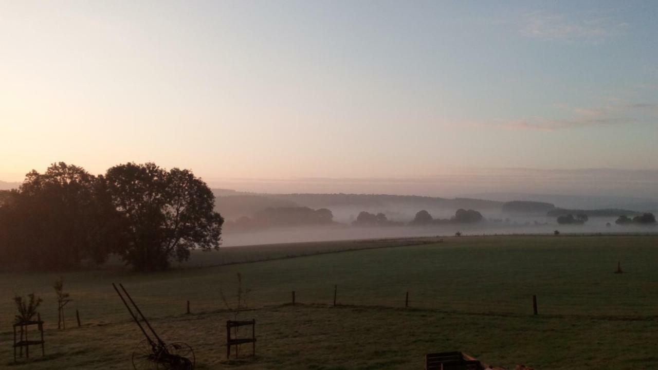 La Croisee Des Champs, Gite Entre Durbuy Et La Roche En Ardenne 에레제 외부 사진